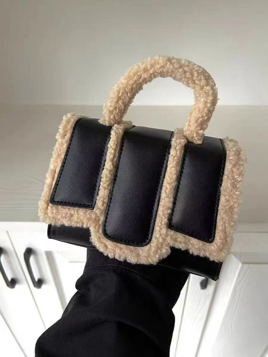 Portable Lambswool Bag