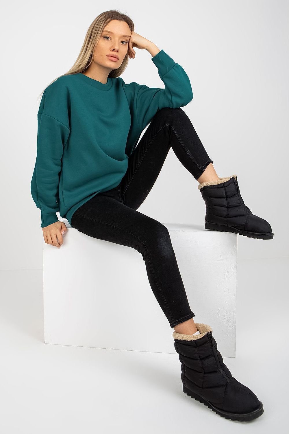 Sweatshirt model 191758 Relevance