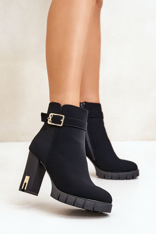 Heeled ankle boots model 200106 Step in style