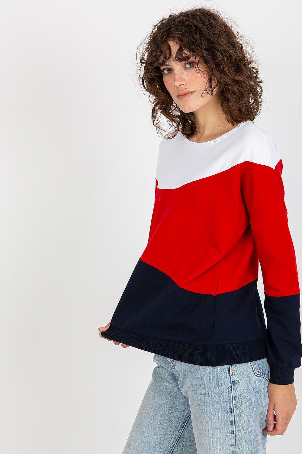 Sweatshirt model 185962 Relevance