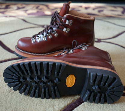 Hiking boots ideal for everyday leisure in the city